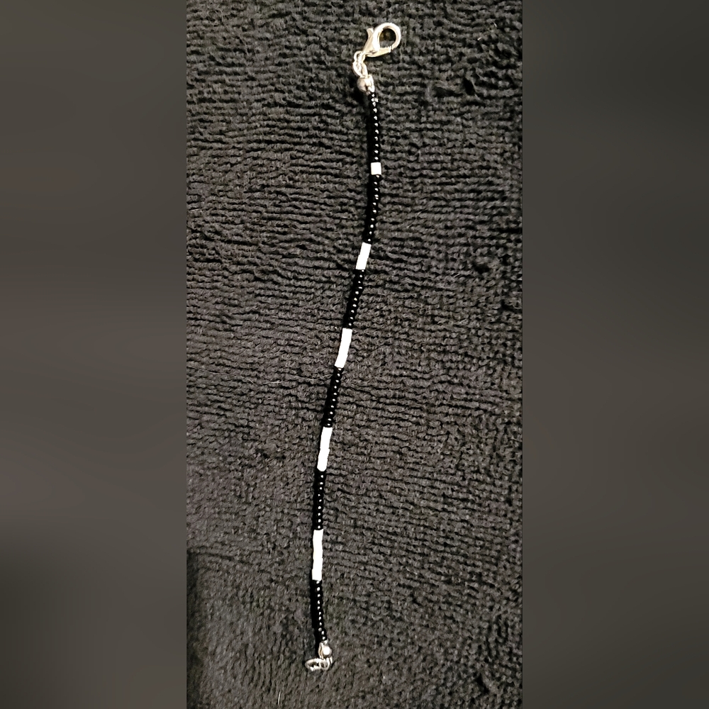 Black and White Beaded Bracelet